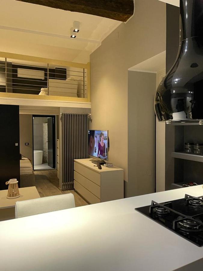Portici Design Suite - Historical Center بولونيا المظهر الخارجي الصورة