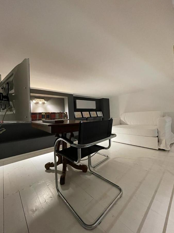 Portici Design Suite - Historical Center بولونيا المظهر الخارجي الصورة