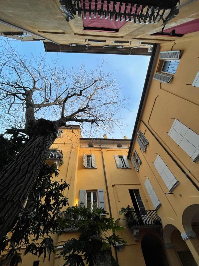 Portici Design Suite - Historical Center بولونيا المظهر الخارجي الصورة