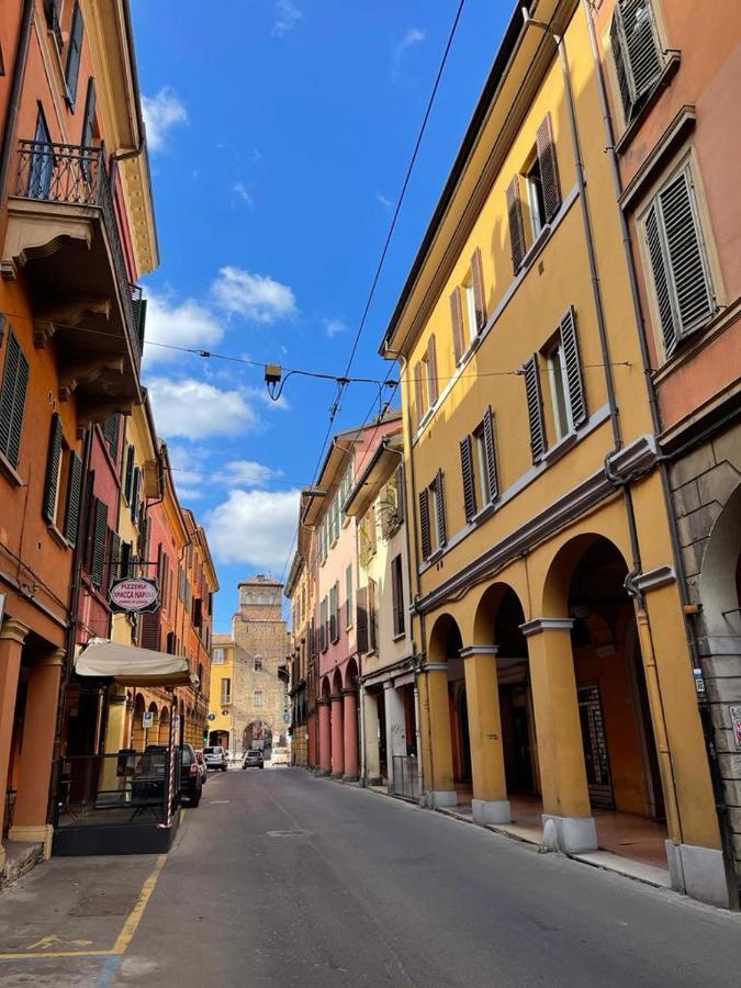 Portici Design Suite - Historical Center بولونيا المظهر الخارجي الصورة